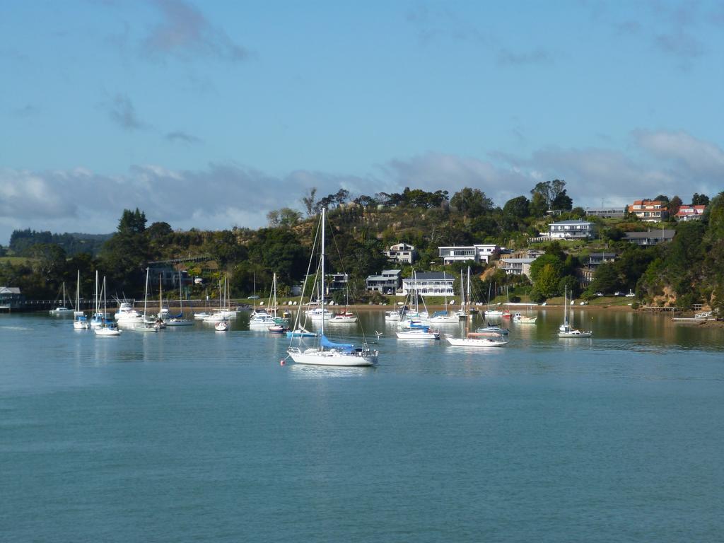 Opua Boutique Seaview Motel Bagian luar foto