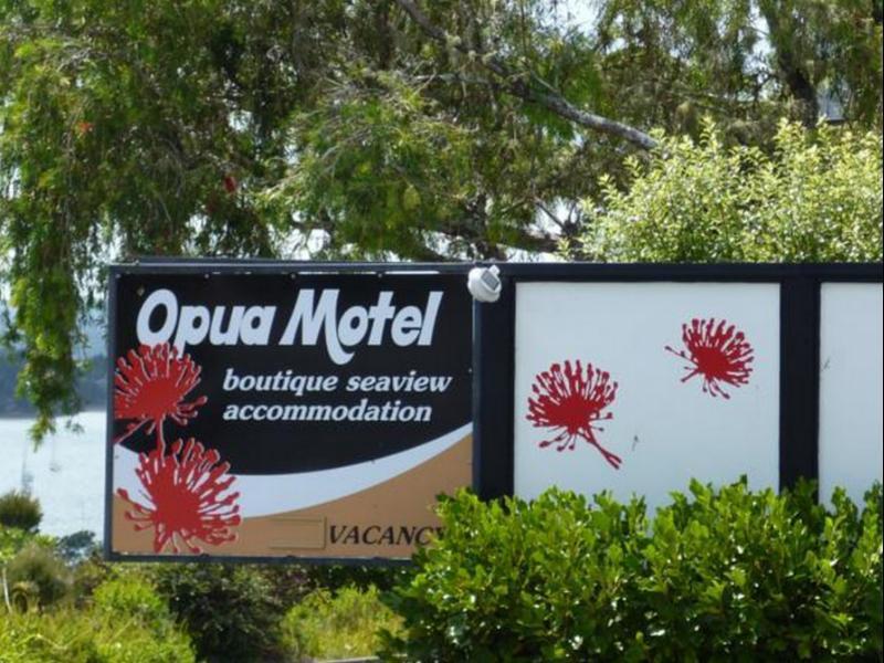 Opua Boutique Seaview Motel Bagian luar foto