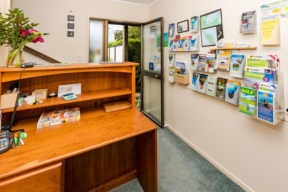 Opua Boutique Seaview Motel Bagian luar foto