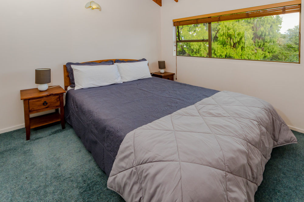 Opua Boutique Seaview Motel Bagian luar foto