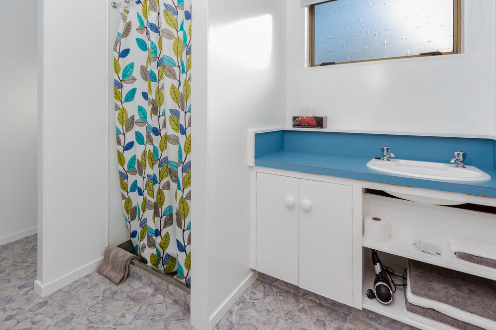 Opua Boutique Seaview Motel Bagian luar foto