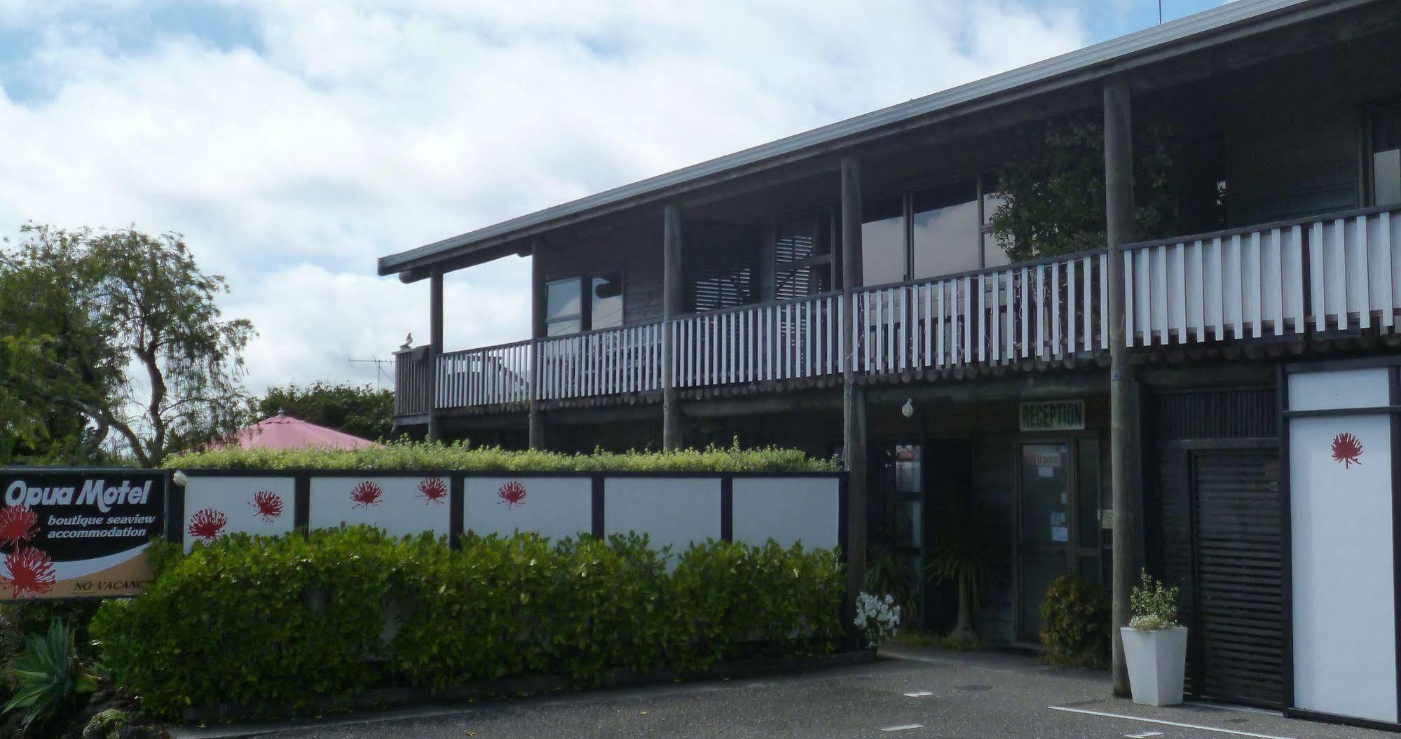 Opua Boutique Seaview Motel Bagian luar foto