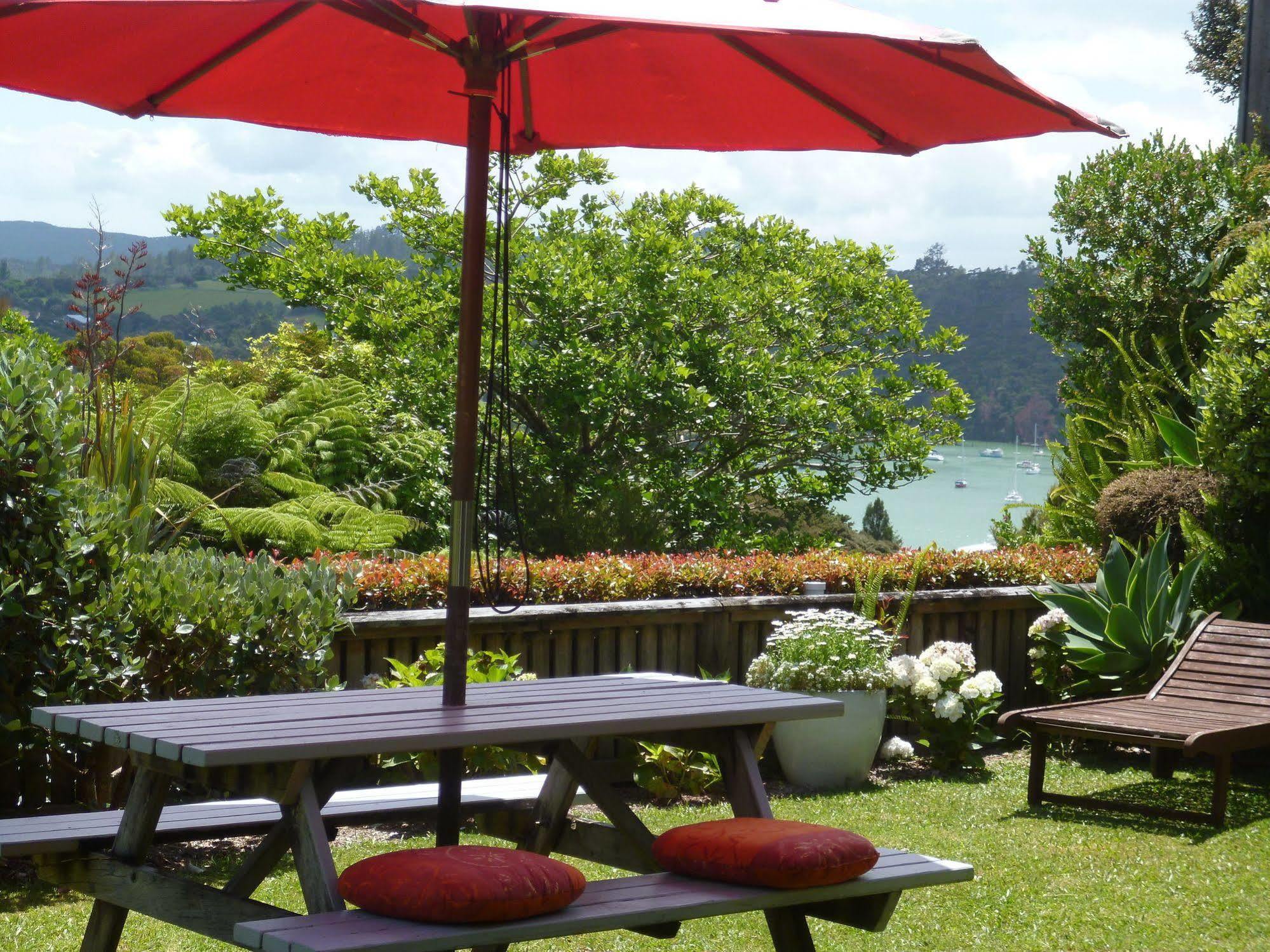 Opua Boutique Seaview Motel Bagian luar foto